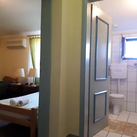 Oda ve Kahvaltı Business Club Selenca 4*