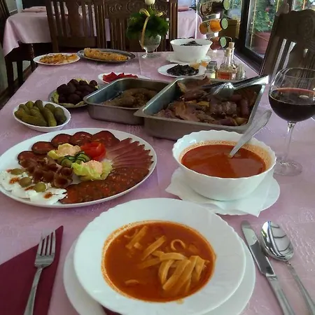 Oda ve Kahvaltı Business Club Selenca 4*